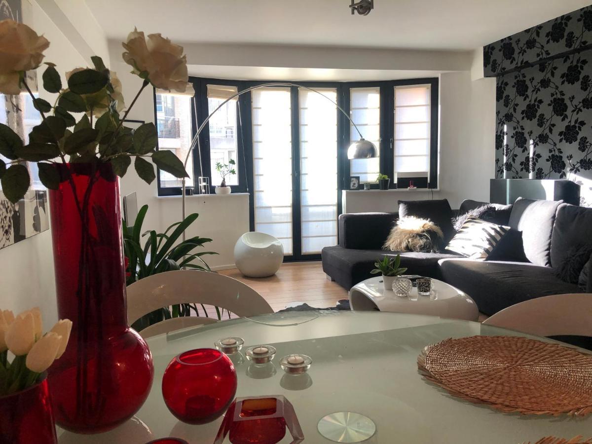 Cosy And Trendy Apartment 75M2 With Balcony - Centrally Located - Lippenslaan Knokke-Heist Exterior photo
